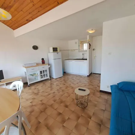 2 Pieces En Duplex, Proche Plage, Parking Prive - Fr-1-326-861 Lejlighed