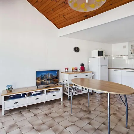 2 Pieces En Duplex, Proche Plage, Parking Prive - Fr-1-326-861 Apartmán